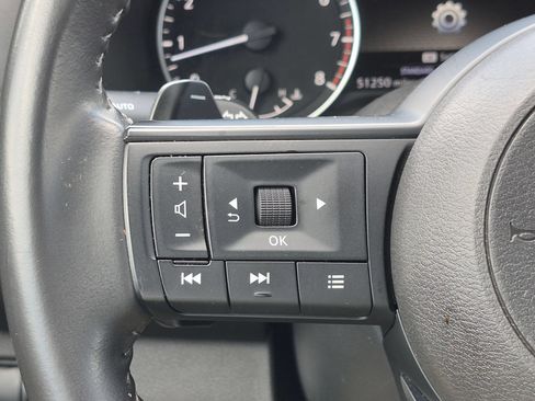 Used 2024 Nissan Pathfinder SV FWD image 18