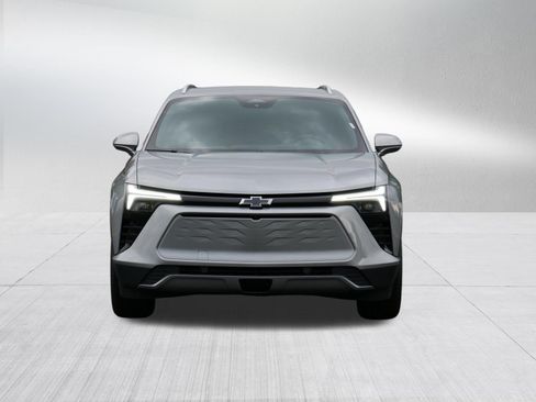 Used 2024 Chevrolet Blazer EV LT AWD/4WD image 2