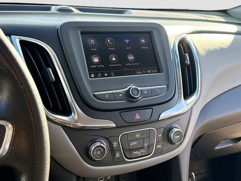 Used 2020 Chevrolet Equinox LS image 10