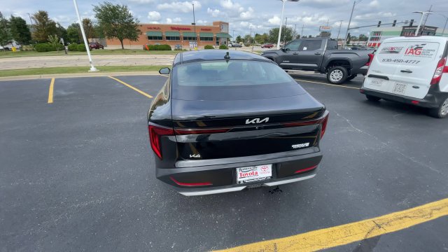 Used 2025 Kia K4 FWD image 9