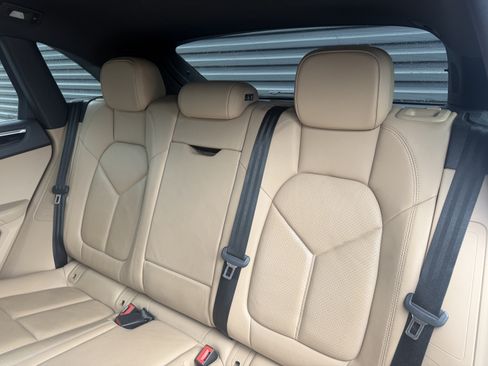 Used 2019 Porsche Macan S AWD/4WD image 15