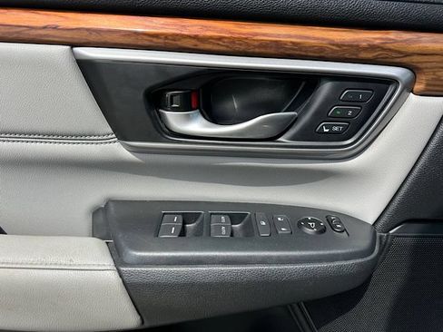 Used 2019 Honda CR-V EX-L image 17