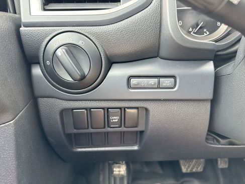 Used 2019 Nissan Titan S image 18