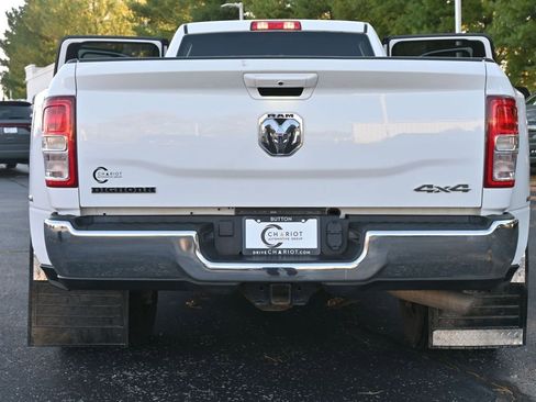 Used 2022 RAM 3500 Big Horn image 13