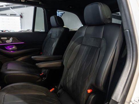 Used 2025 Mercedes-Benz GLS 63 AMG 4MATIC image 37