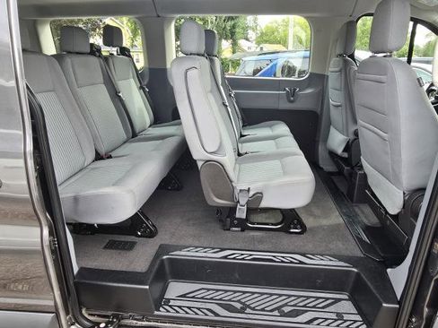 Used 2017 Ford Transit 150 XLT image 11