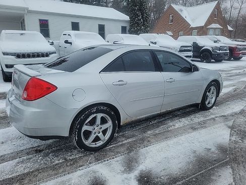Used 2009 Pontiac G6 Sedan w/ Sport Package 2 image 4