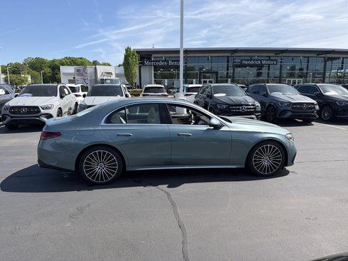 Used 2025 Mercedes-Benz E 450 4MATIC Sedan image 22
