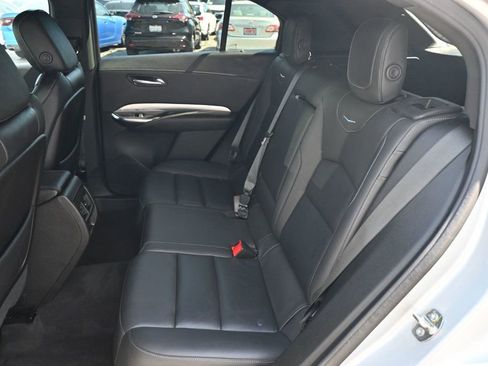 Used 2022 Cadillac XT4 Premium Luxury w/ Safety Alert Package image 15