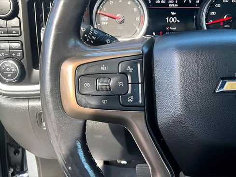 Used 2019 Chevrolet Silverado 1500 High Country image 11