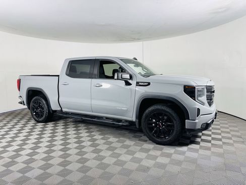 Used 2024 GMC Sierra 1500 Elevation w/ X31 Off-Road Package AWD/4WD image 2