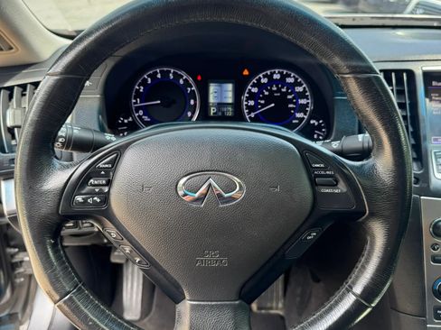 Used 2013 INFINITI G37 x Sedan w/ Premium Pkg AWD/4WD image 18