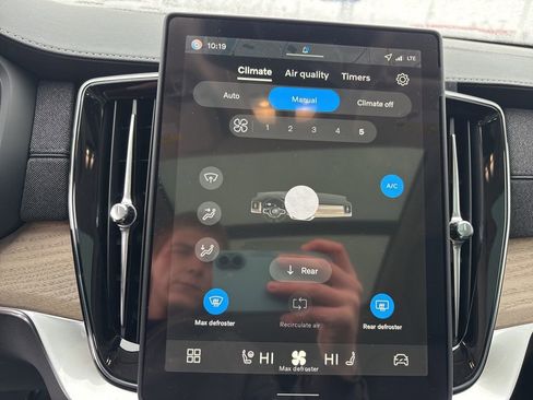 New 2026 Volvo XC90 B6 Core w/ Protection Package Premier AWD/4WD image 27