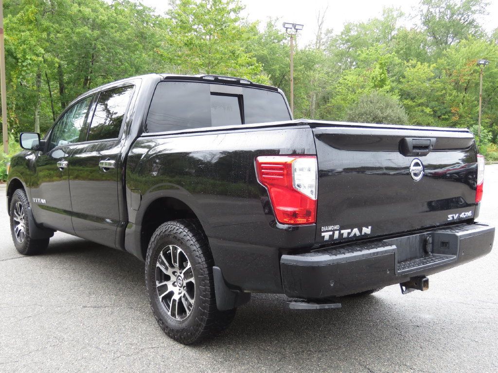 Used 2021 Nissan Titan SV w/ SV Convenience Package AWD/4WD image 7