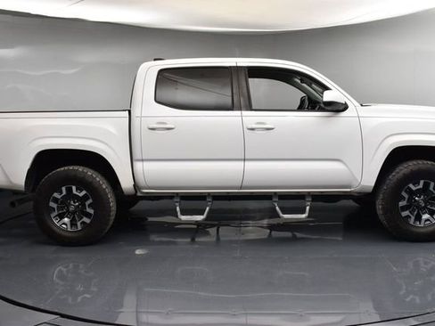 Used 2020 Toyota Tacoma SR w/ SR Convenience Package image 8
