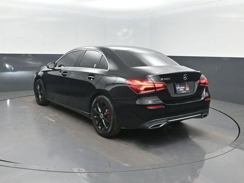 Used 2019 Mercedes-Benz A 220 image 3