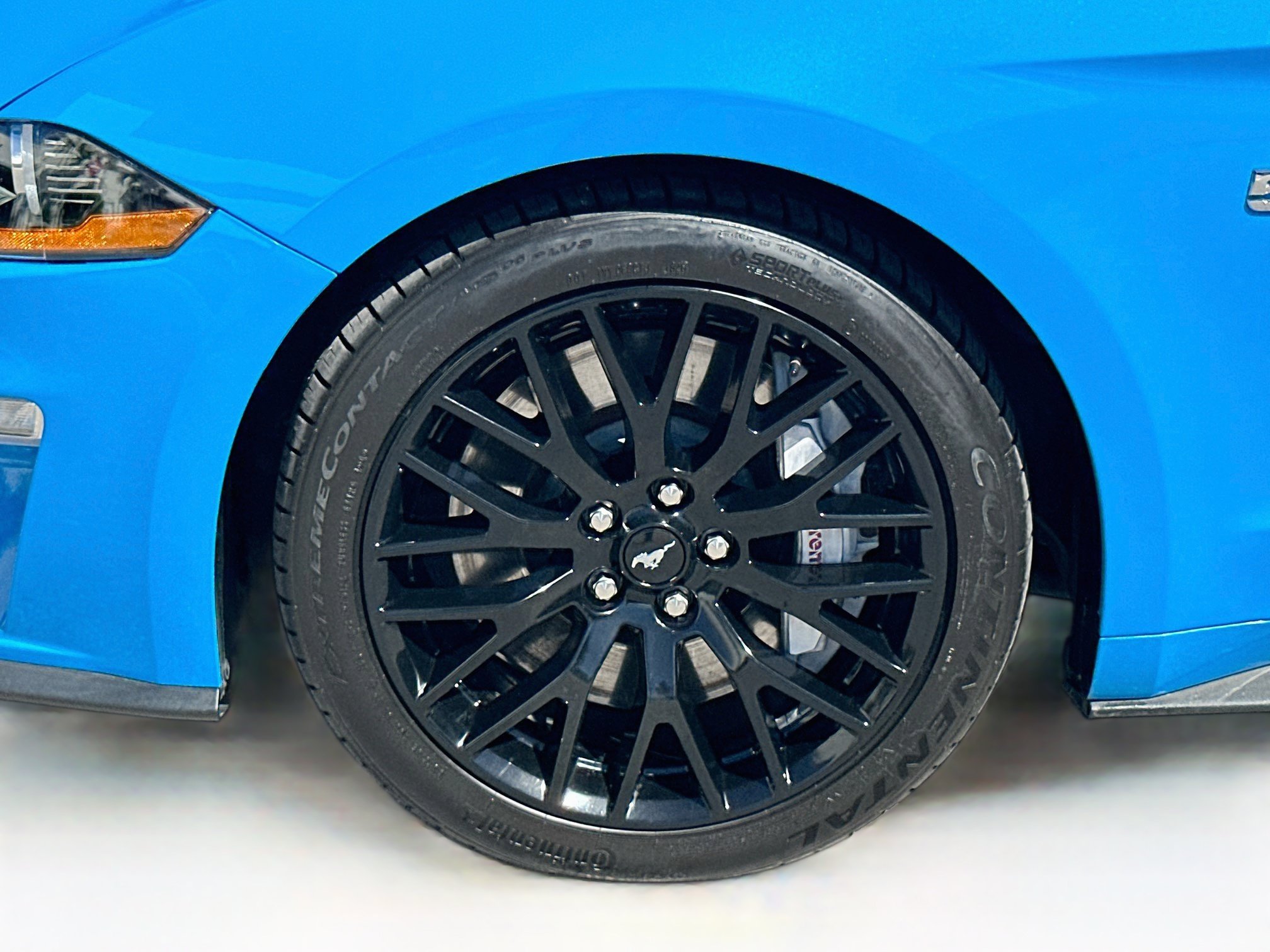 Used 2022 Ford Mustang GT w/ GT Performance Package RWD image 28