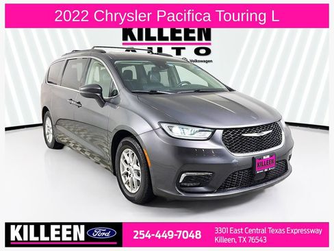 Used 2022 Chrysler Pacifica Touring-L image 1