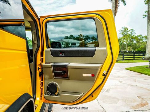 Used 2003 HUMMER H2 w/ Preferred Equipment Group image 66