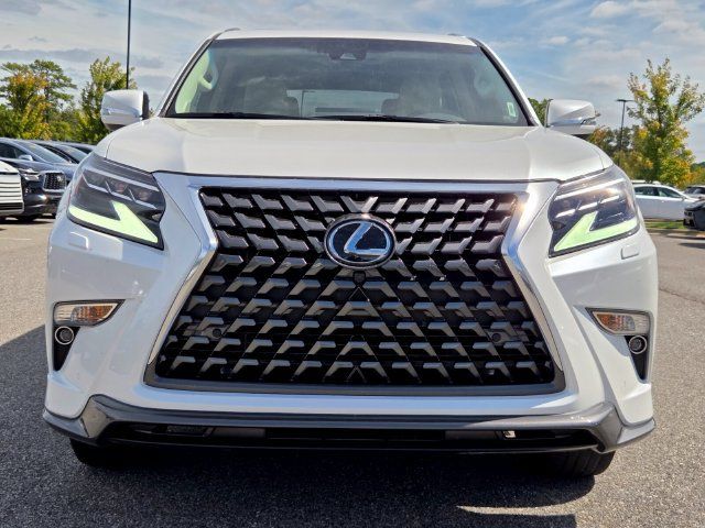 Used 2023 Lexus GX 460 Luxury w/ Sport Design Package AWD/4WD image 8