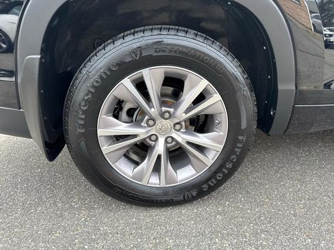 Used 2015 Toyota Highlander XLE AWD/4WD image 19