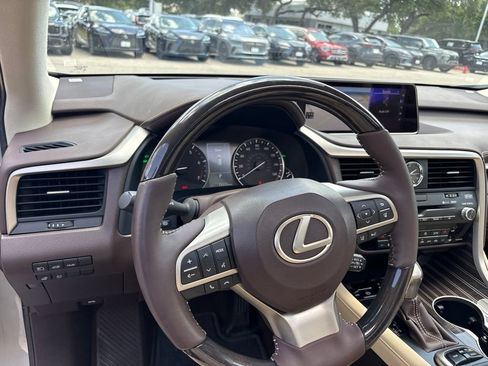 Used 2017 Lexus RX 350 FWD w/ Luxury Package image 12