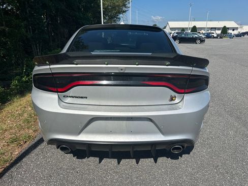 Used 2020 Dodge Charger Scat Pack RWD image 3