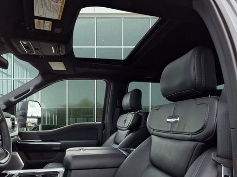 New 2025 Ford F450 Platinum image 21