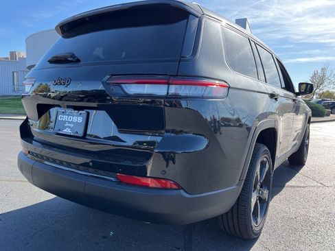 New 2025 Jeep Grand Cherokee L Altitude image 23