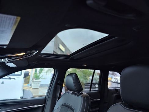 New 2026 Jeep Grand Cherokee Altitude image 19