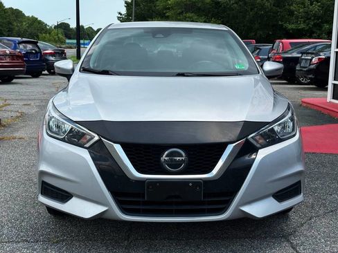 Used 2021 Nissan Versa SV image 9