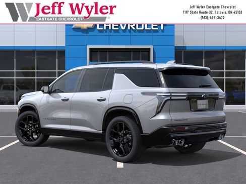 New 2026 Chevrolet Traverse RS FWD image 3