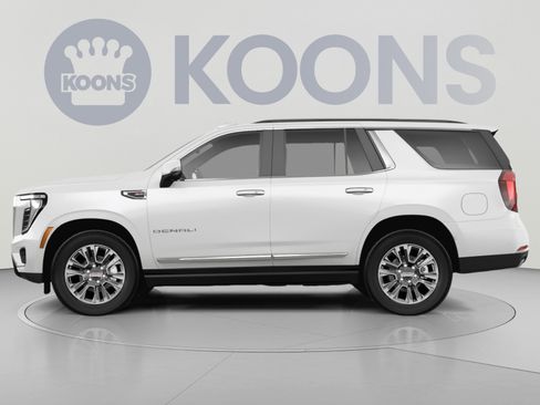 Used 2026 GMC Yukon Denali w/ Sun & Power Step Package AWD/4WD image 2