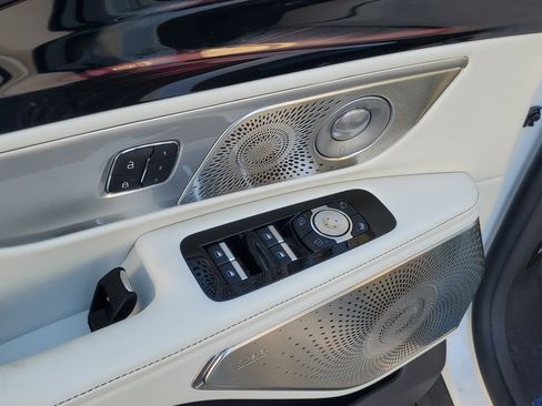 New 2026 Lincoln Nautilus Black Label image 9