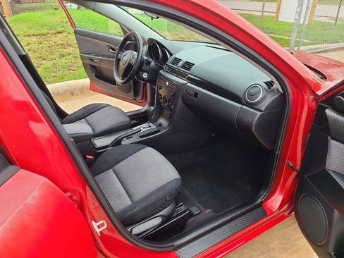 Used 2006 MAZDA MAZDA3 i Touring image 21