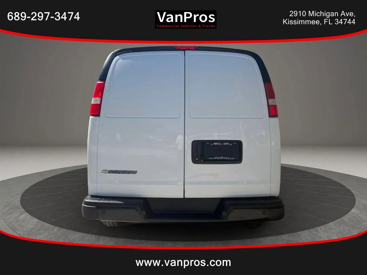 Used 2022 Chevrolet Express 2500 w/ Driver Convenience Package RWD image 4