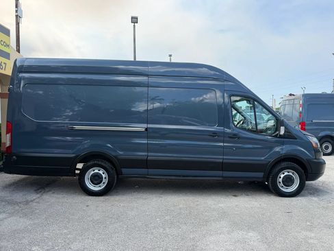 Used 2019 Ford Transit 250 148 High Roof Extended RWD image 8