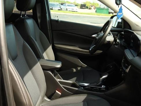 Used 2025 Buick Encore GX Preferred w/ Comfort Package AWD/4WD image 46