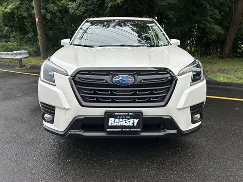 Certified 2023 Subaru Forester Premium AWD/4WD image 3