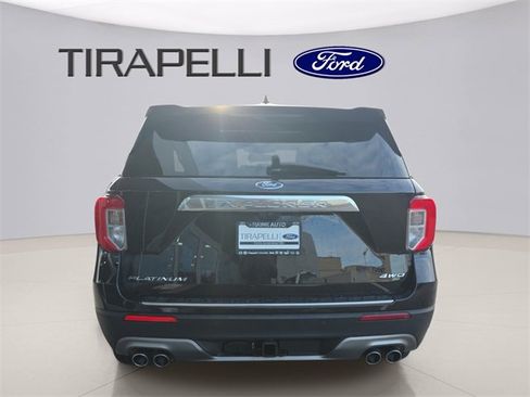Used 2023 Ford Explorer Platinum w/ Technology Package image 8