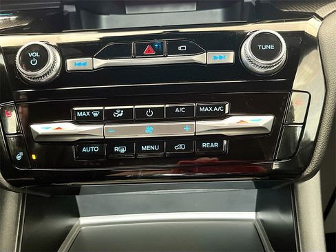 Used 2022 Ford Explorer ST-Line image 16