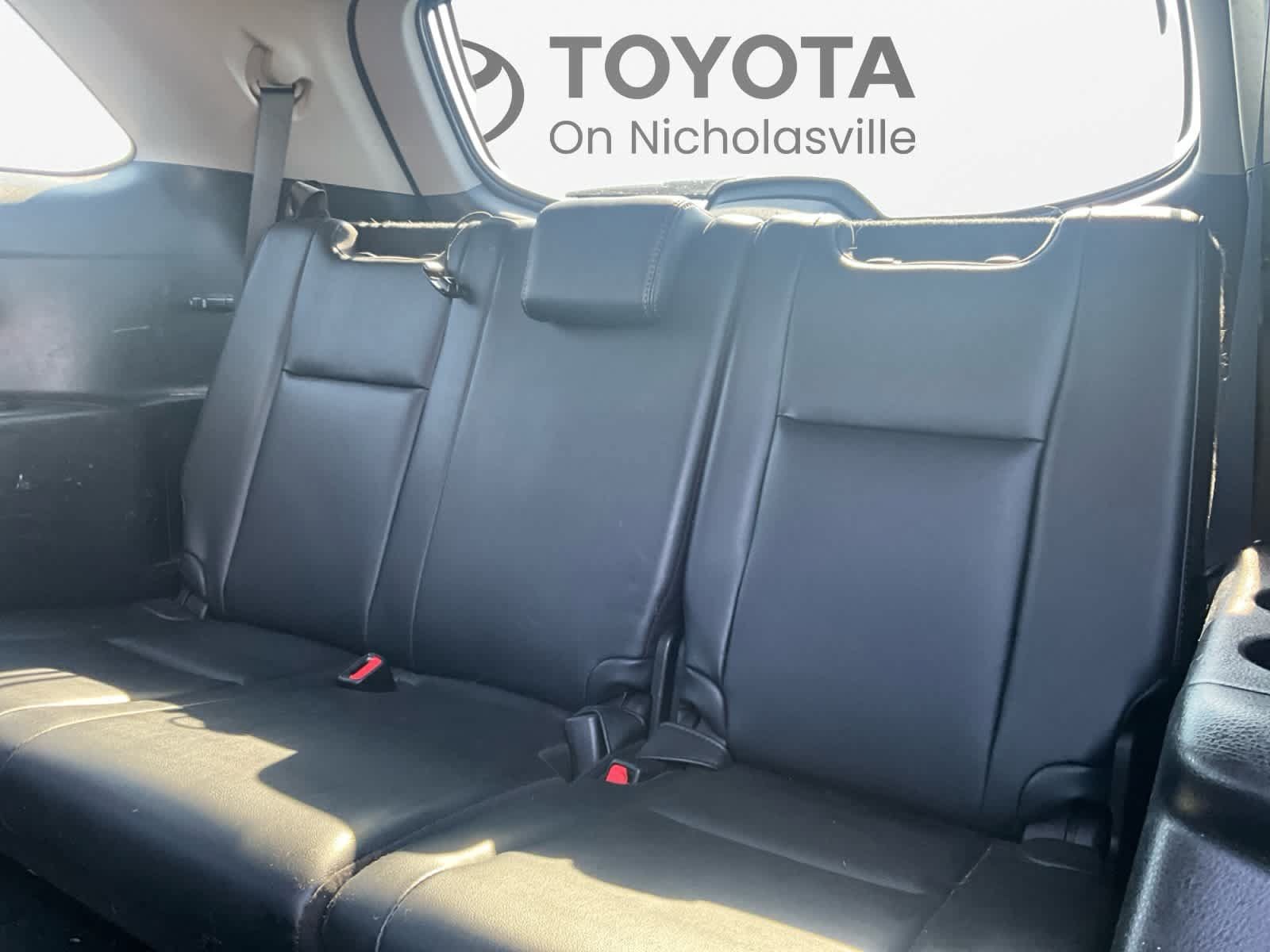 Used 2018 Toyota Highlander XLE FWD image 21