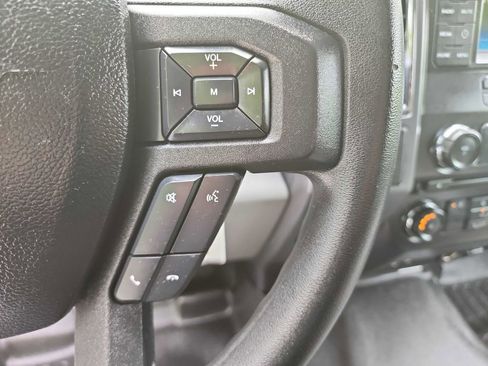 Used 2015 Ford F150 XLT image 14