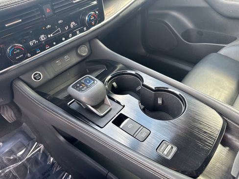 Certified 2021 Nissan Rogue SL w/ Premium Package image 22