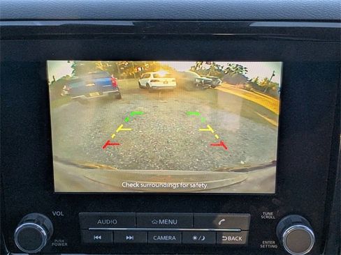 Used 2022 Nissan Frontier SV image 28