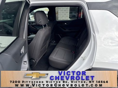 New 2025 Chevrolet Equinox LT image 26