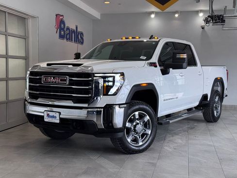 Certified 2025 GMC Sierra 2500 SLE w/ SLE Convenience Package image 2