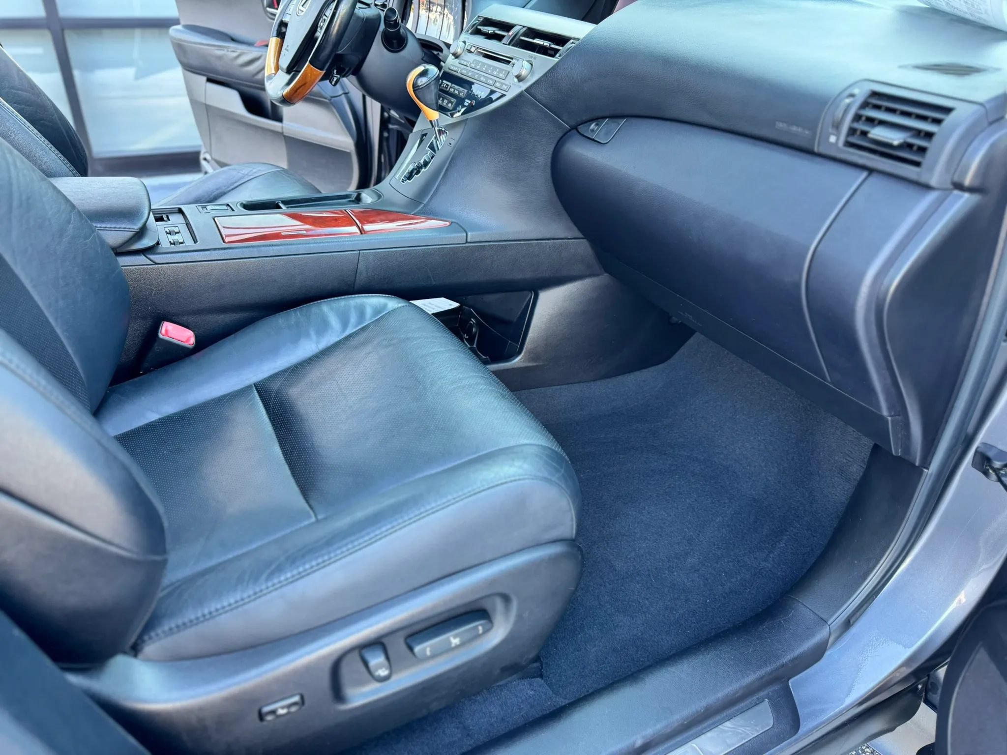 Used 2012 Lexus RX 350 AWD w/ Premium Pkg image 12