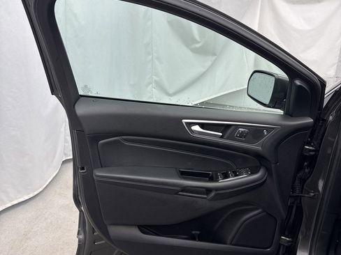 Certified 2019 Ford Edge Titanium w/ Equipment Group 301A image 11