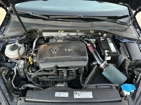 Used 2016 Volkswagen Golf S image 30